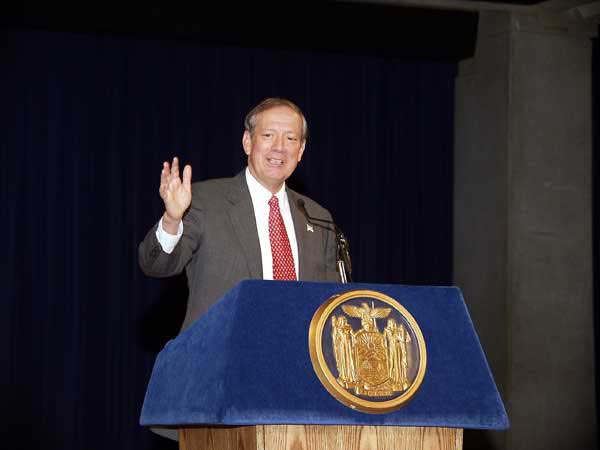Gov_podium